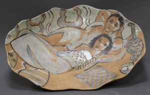 Carol and Richard Selfridge: YOUNG ODALISQUES IN MOROCCO (ODE TO MATISSE) – OVAL PEDESTAL PLATTER