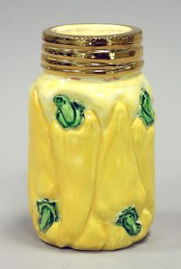 Victor Cicansky: QUART OF YELLOW PEPPERS