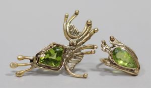 Marion Florence Nicoll: GOLD & PERIDOT BROOCH / RING SET